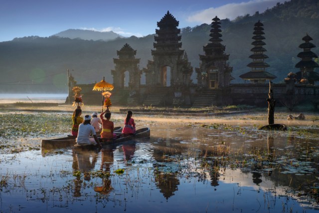 Danau Tamblingan: Pesona Alam dan Ketenangan di Bali Utara