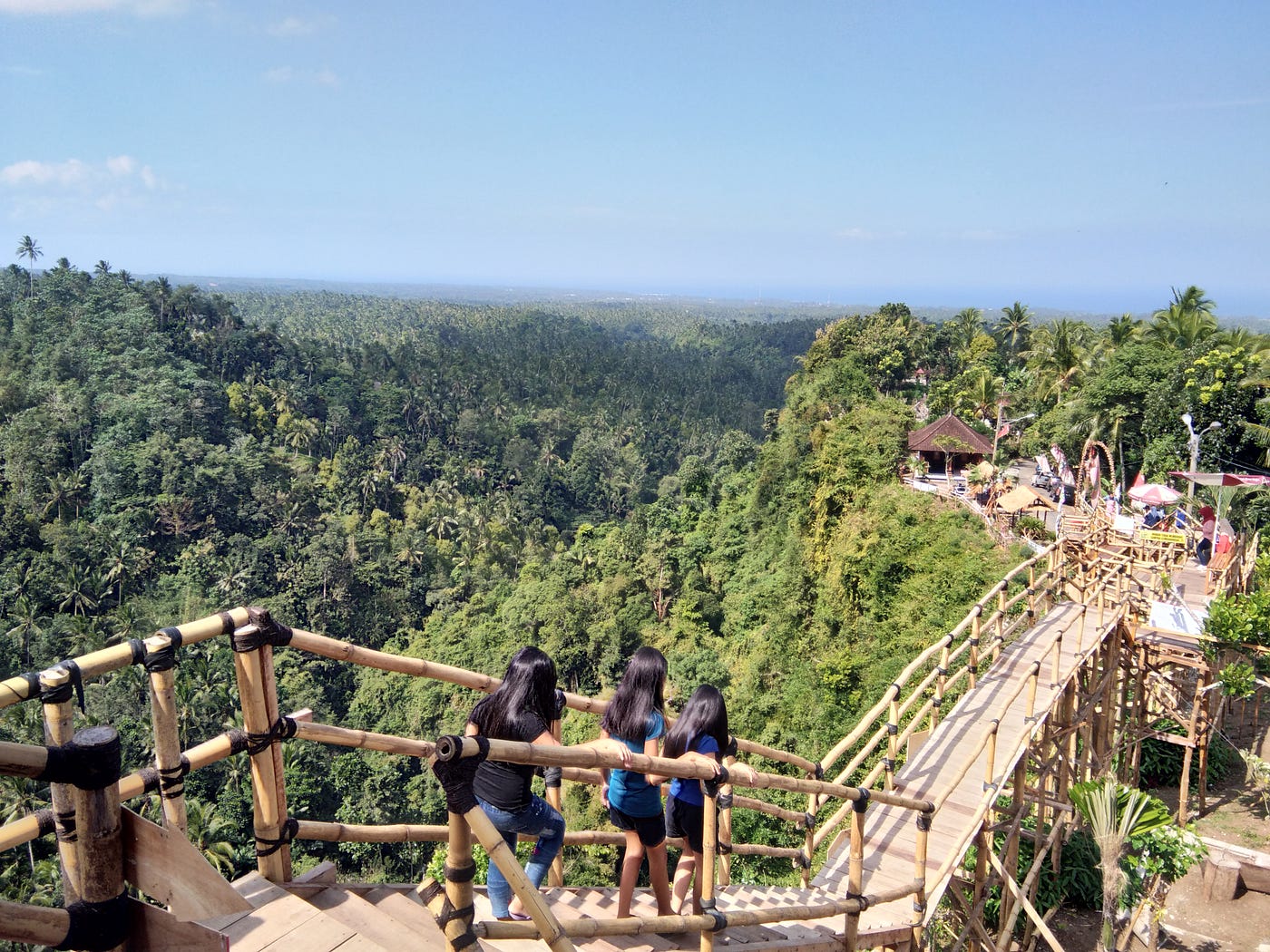 Green Cliff Jembrana: Destinasi Baru untuk Keluarga dan Teman!